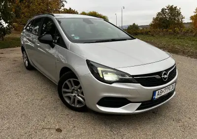 Opel Astra – 2022, 107 000 km