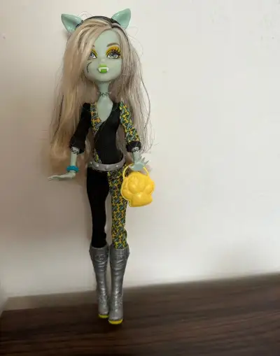 Frankie Stein Freaky Fusion