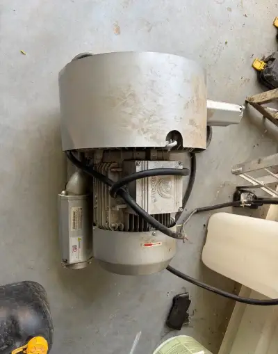 Priemyselné dúchadlo s bočným kanálom Goorui 7.5 kW (Vákuová