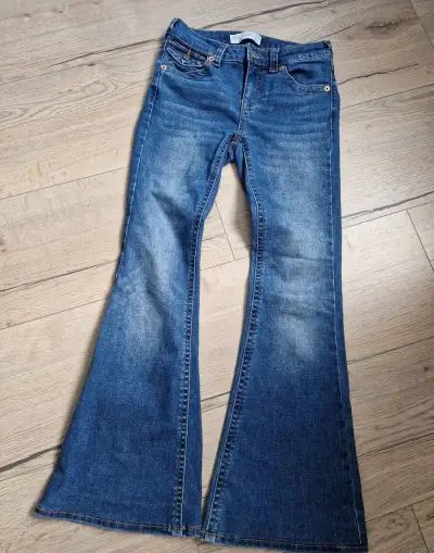 STRADIVARIUS - džínsy 34 / XS