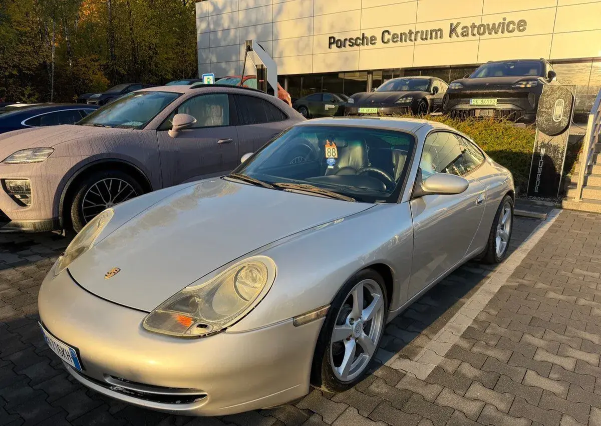 Porsche Carrera – 183 000 km