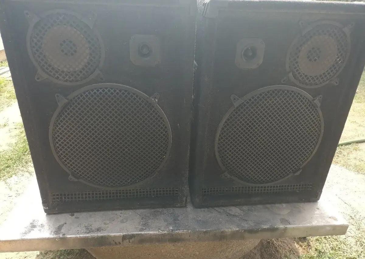 Reprobedne 15"400w rms