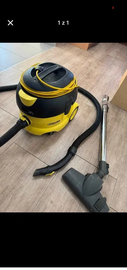 vysávač Kärcher T 12/1 na suché aj mokré vysávanie. veľmi vý
