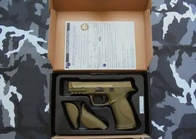 Cybergun S&W M&P9 gas GBB semi/full auto.