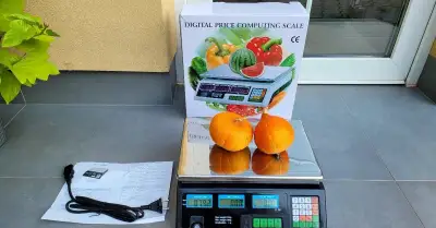 Digitálna stolová váha do 15 kg dielik 1 g