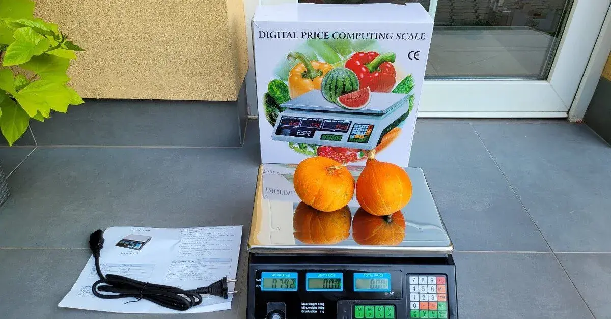 Digitálna stolová váha do 15 kg dielik 1 g