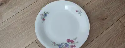 Tanier Made in Czechoslovakia Olympia