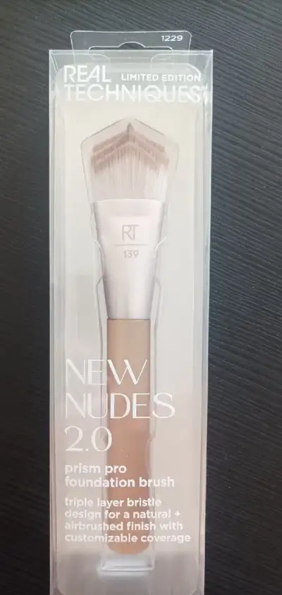 #REAL TECHNIQUES# Štetec na make-up New Nudes 2.0
