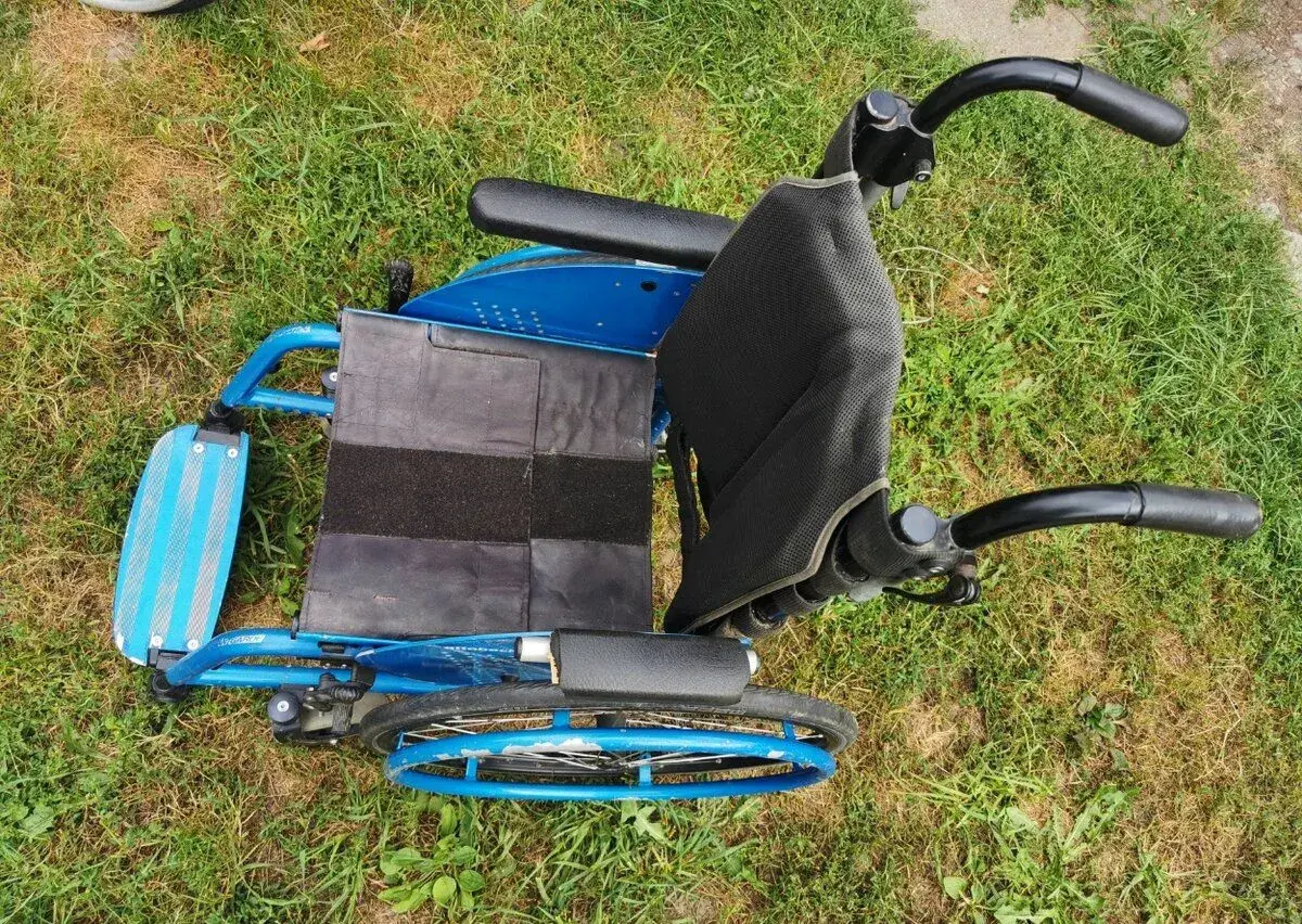 Invalidné vozíky detský/dospelý a funkčné chodítko rolátor