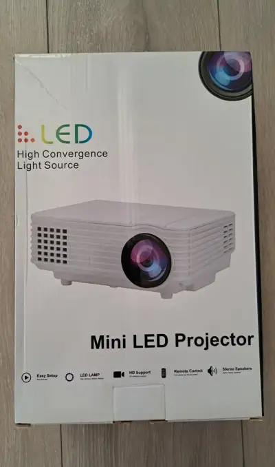 Mini LED projektor