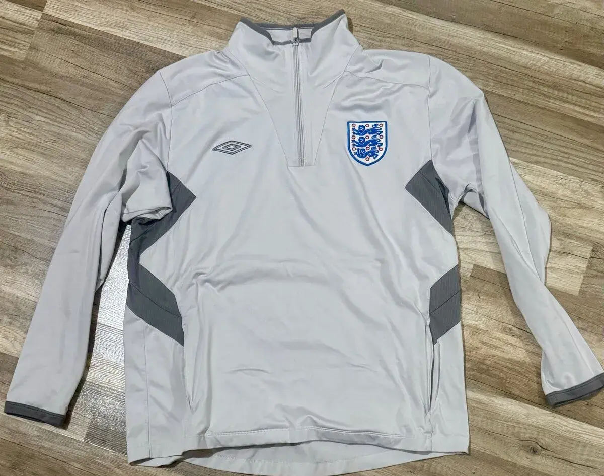 Umbro pulóver
