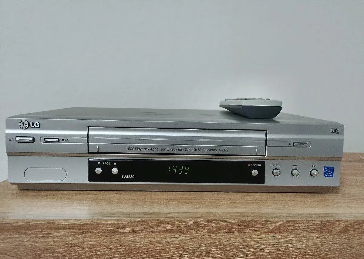 Videorekordér LG 4280 + diaľkový ovládač