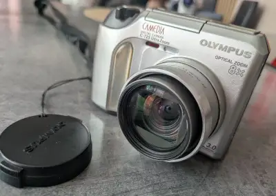 Olympus C725 UZ