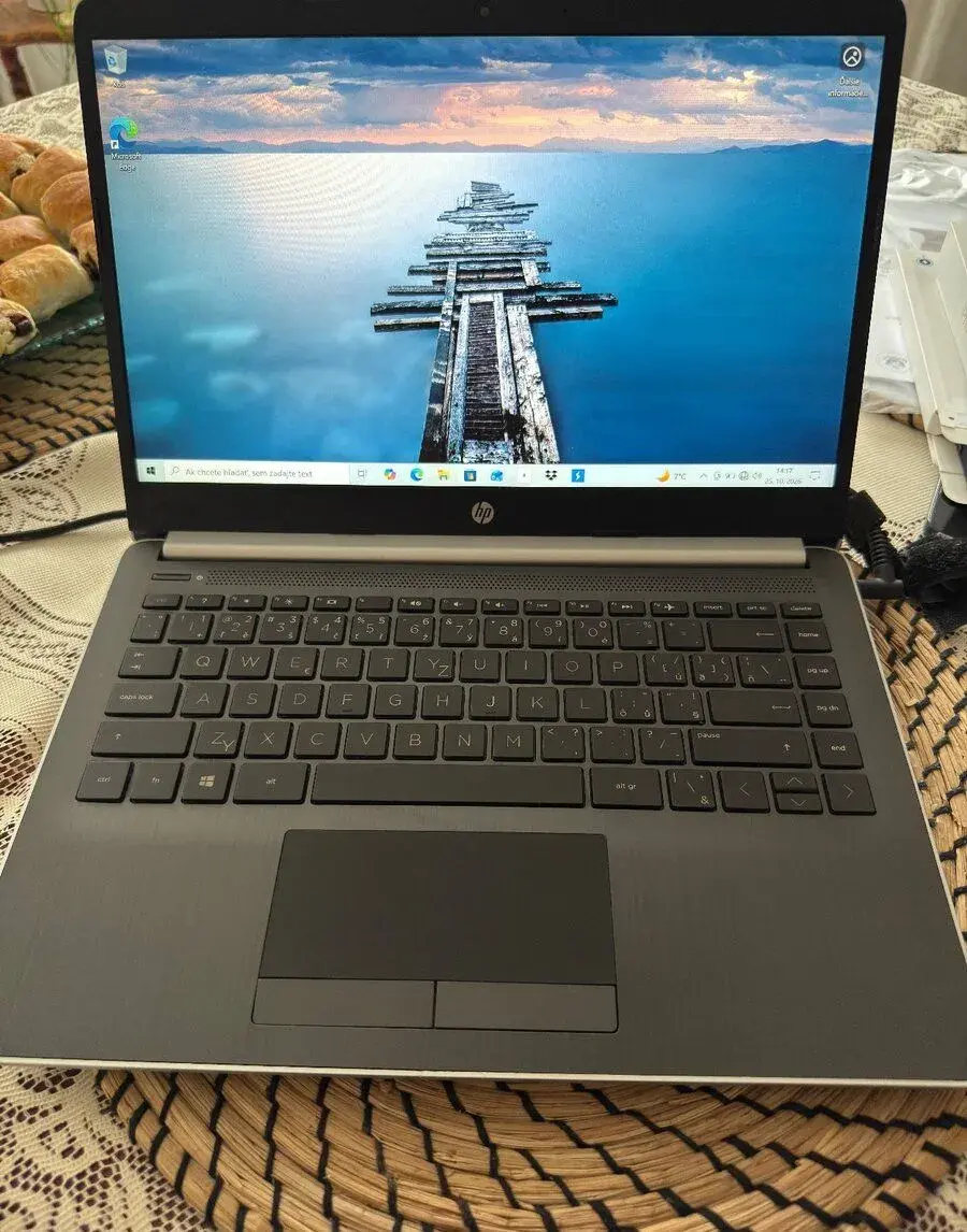 HP 14”, i5-8265u 4C/8T, AMD Radeon 530 2GB BA,TT,NR