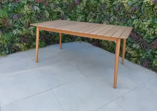 Jedálenský drevený okrúhly stôl 160cm