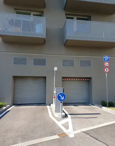 Prenájom vnútorné park. státie Ovocné Sady Ivánska cesta 32