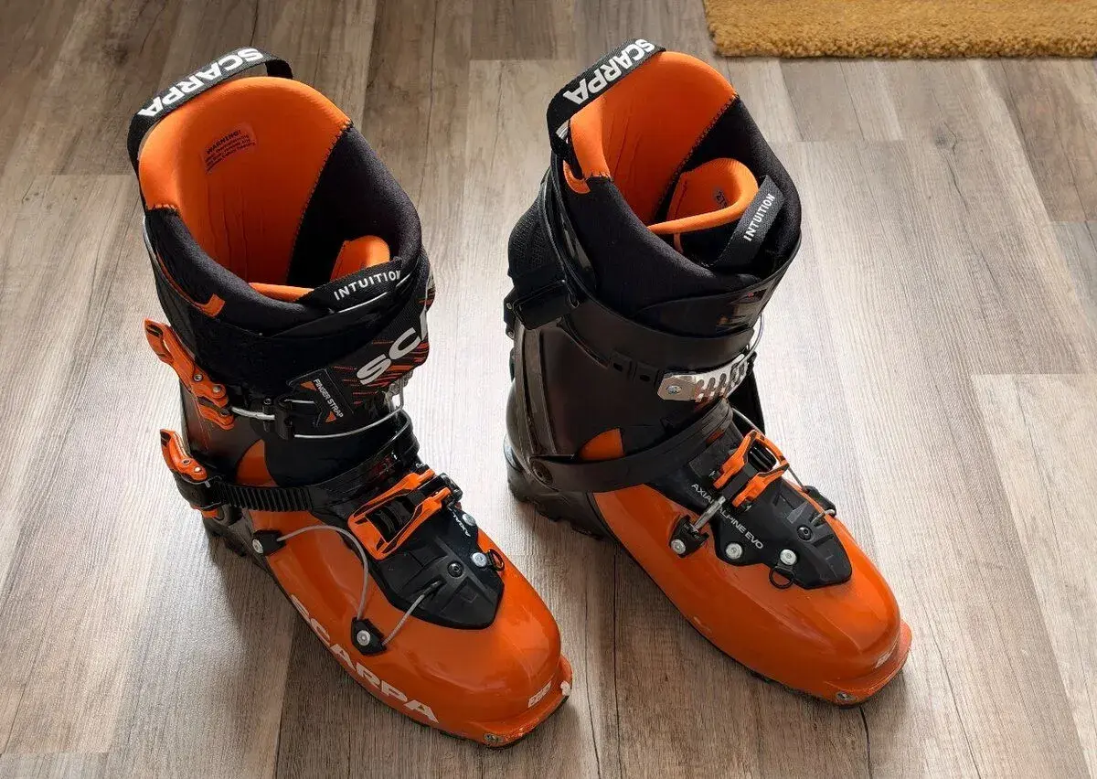 Scarpa Maestrale 275