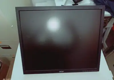 Monitor Acer v193