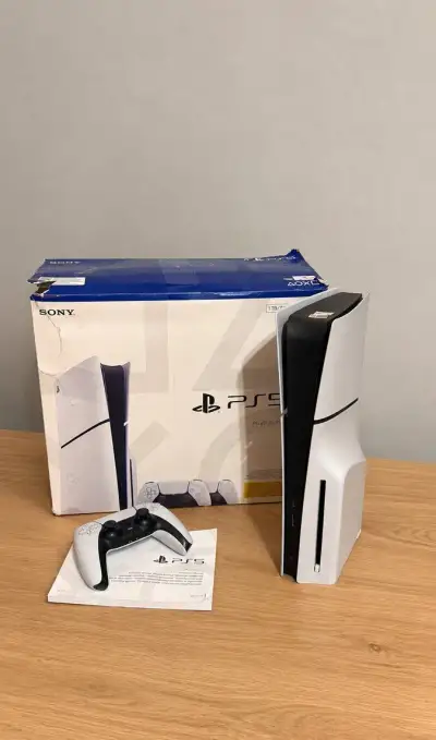 PS5 Slim 1 TB - Blu-ray