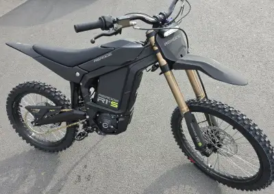 Elektrickú motorku Rerode R1+S 25kw, 21/18 kolesa