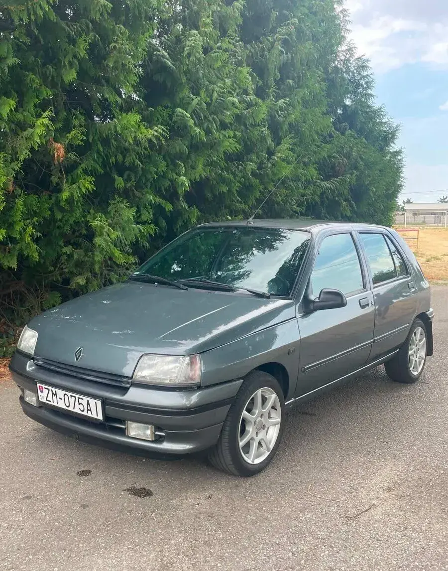 Renault Clio – 1995, 90 000 km