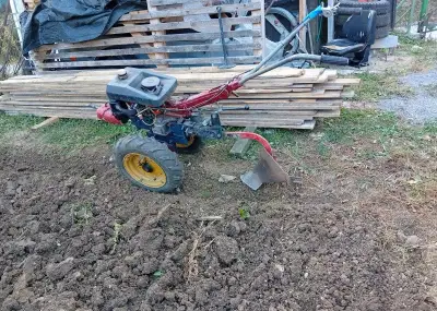 Malotraktor agrozet