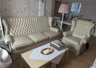 Luxusnú celokoženú sedaciu súpravu, štýl Chesterfield