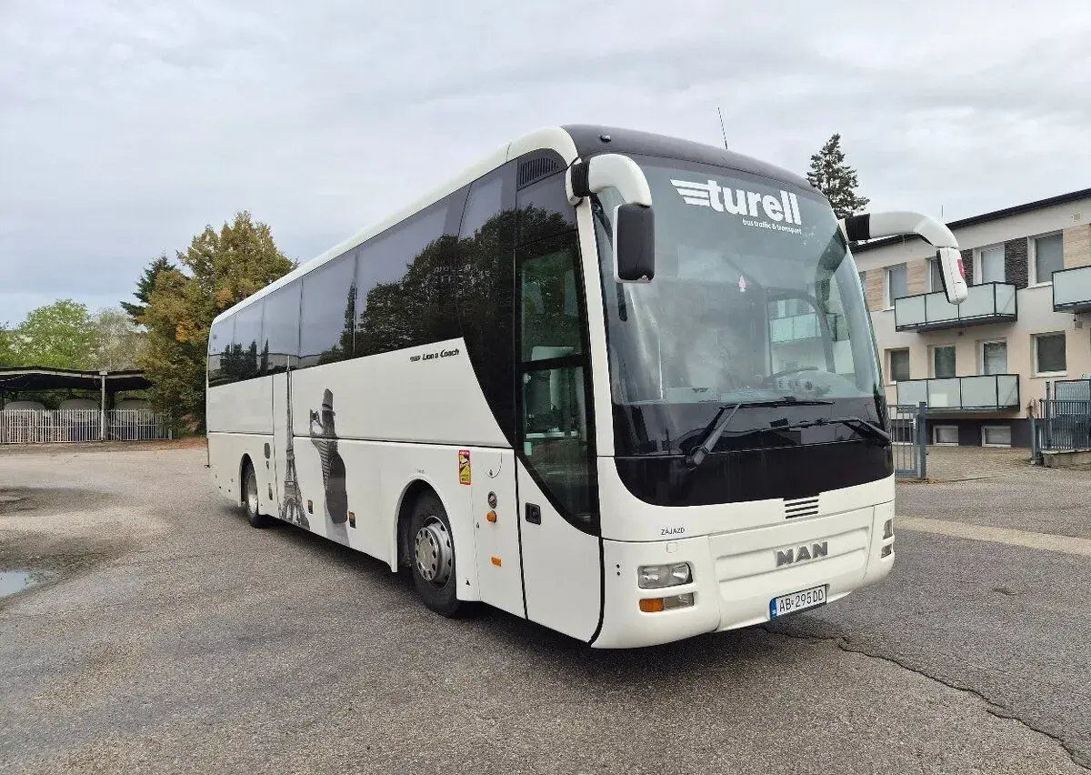 Man Lion`s Coach 2005