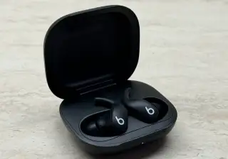 Beats Powerbeats Fit black