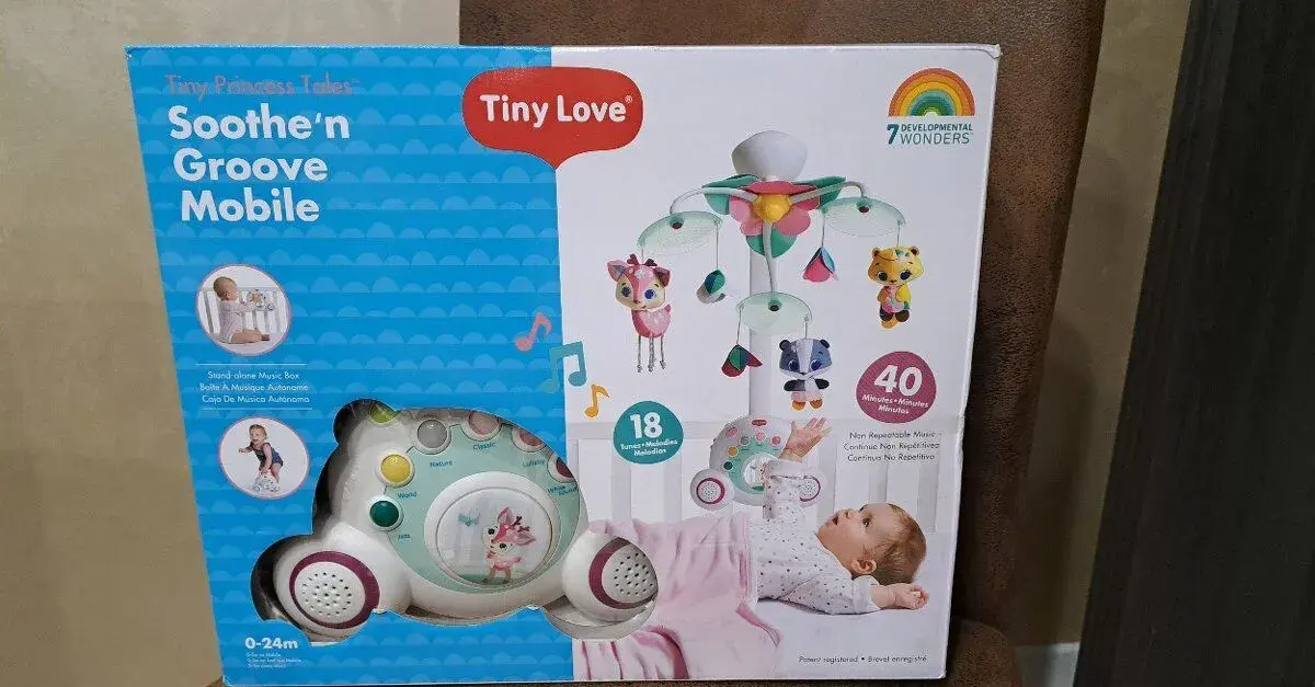 Hudobný kolotoč TINY love