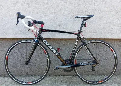 Na predaj cestný bicykel GIANT TCR 28"