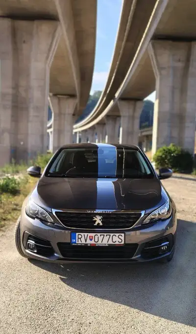 Peugeot 308 – 2018, 129 311 km