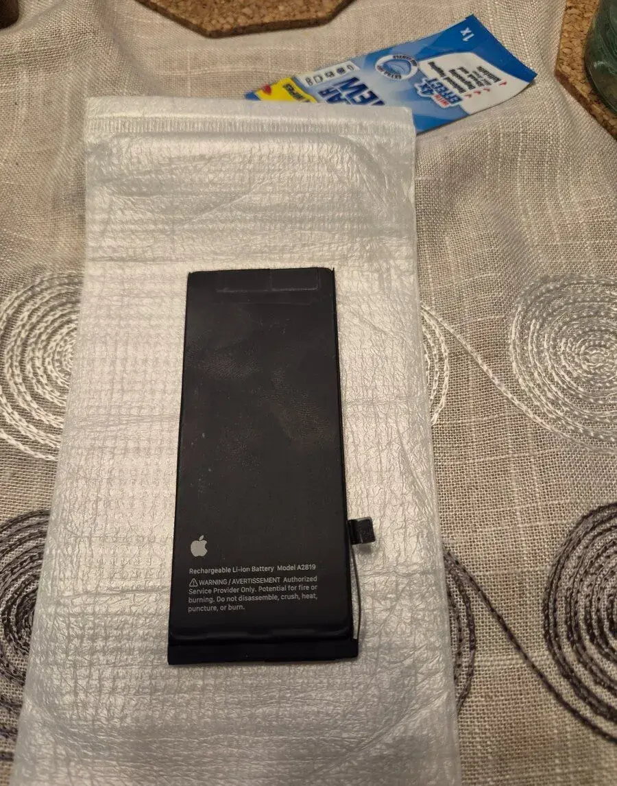 Batéria do iphone Se 2022 originál apple