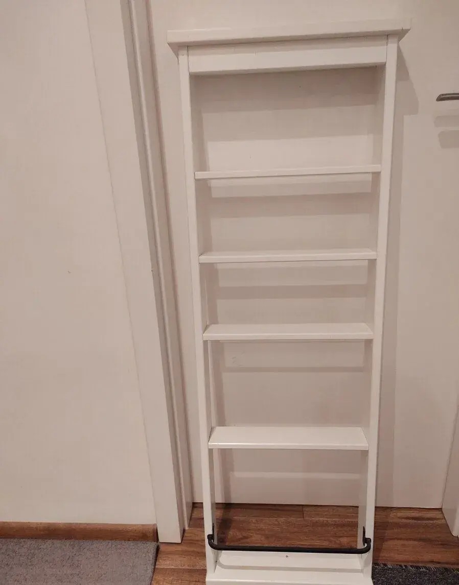 IKEA nástenná polica Hemnes