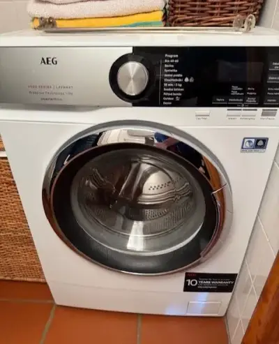 Práčka AEG Pro Sense L6SE27CC biela
