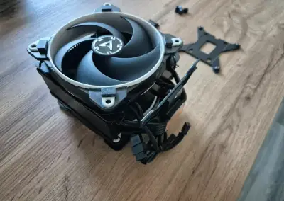 Chladič CPU ARCTIC Freezer 34 eSports DUO