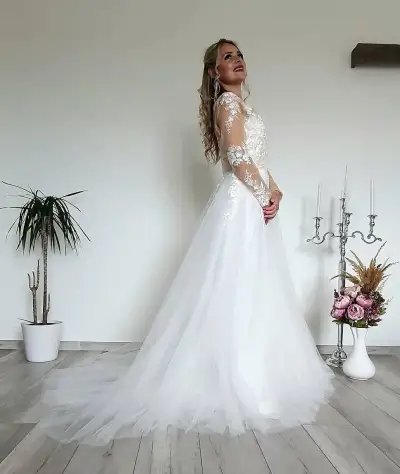 Svadobné šaty- jednoduchšie, rôzne na výber