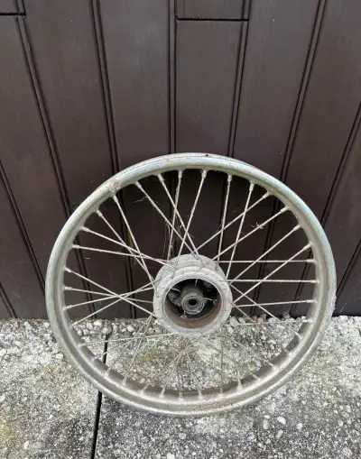 Predné koleso Babetta 210