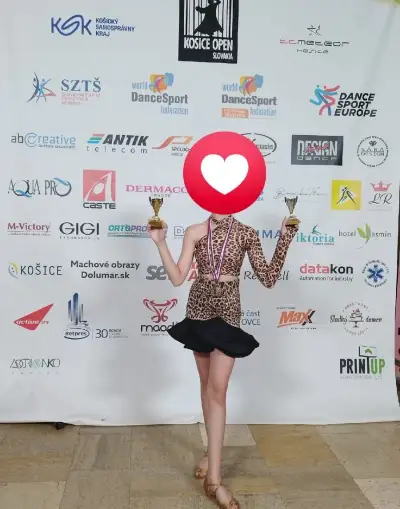 leo šaty spoločenské tance junior 1 latino