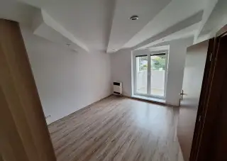 Predaj 2-izbového bytu 65m2 s balkónom a pivnicou – Senica