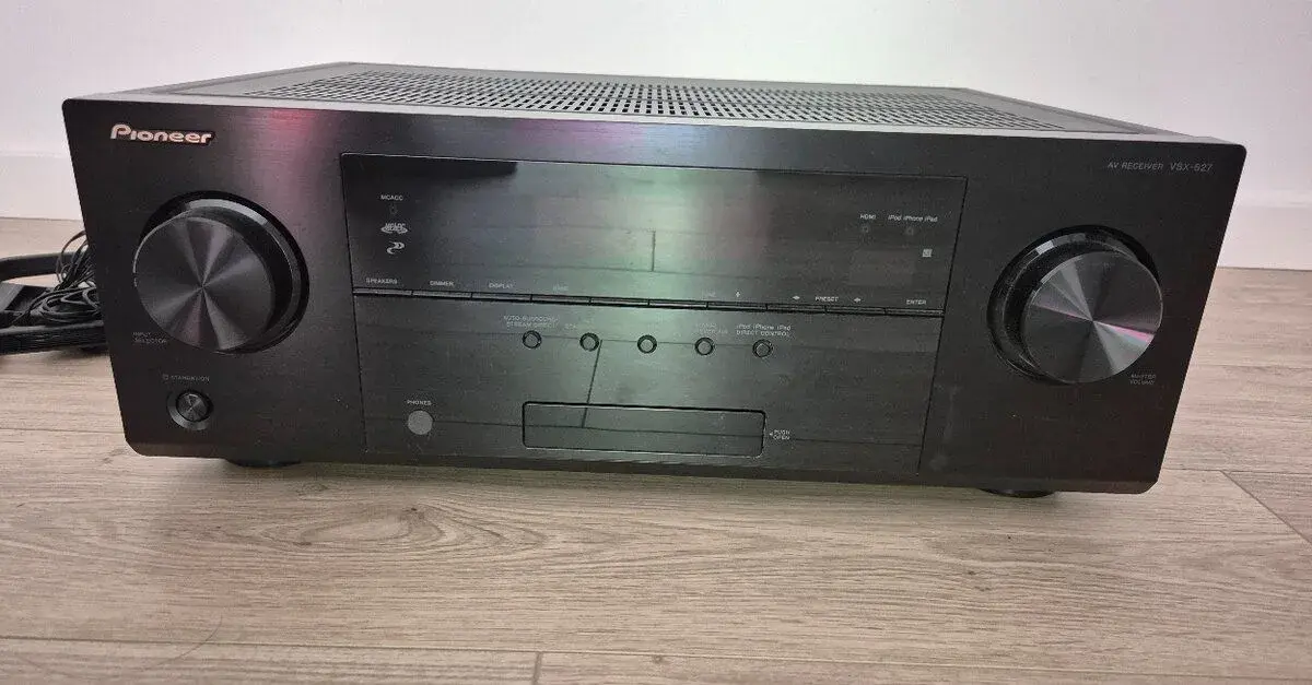 Receiver a repro - Pioneer VSX 527 + JAMO CC6000