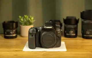 Canon 80D (2x batéria)