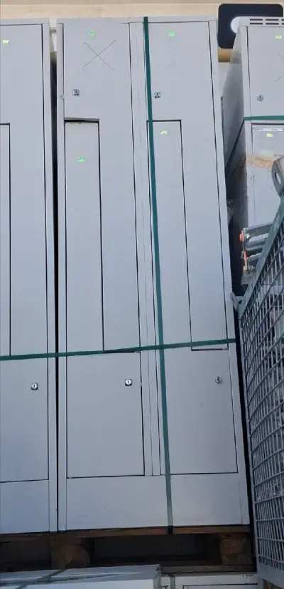 Plechová šatníková štvor skrinka