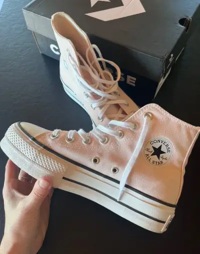 Bledoružové trendy vysoké tenisky - Converse