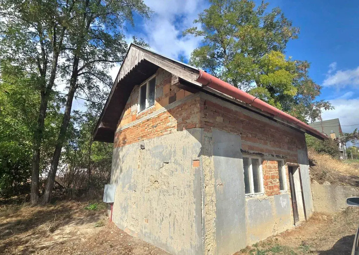 MUŽLA - chatka na predaj s elektrinou a pivnicou.ODPORÚČAME.
