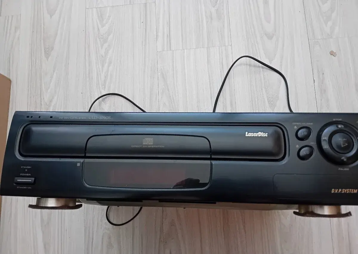 LASERDISC PREHRAVAC Pioneer