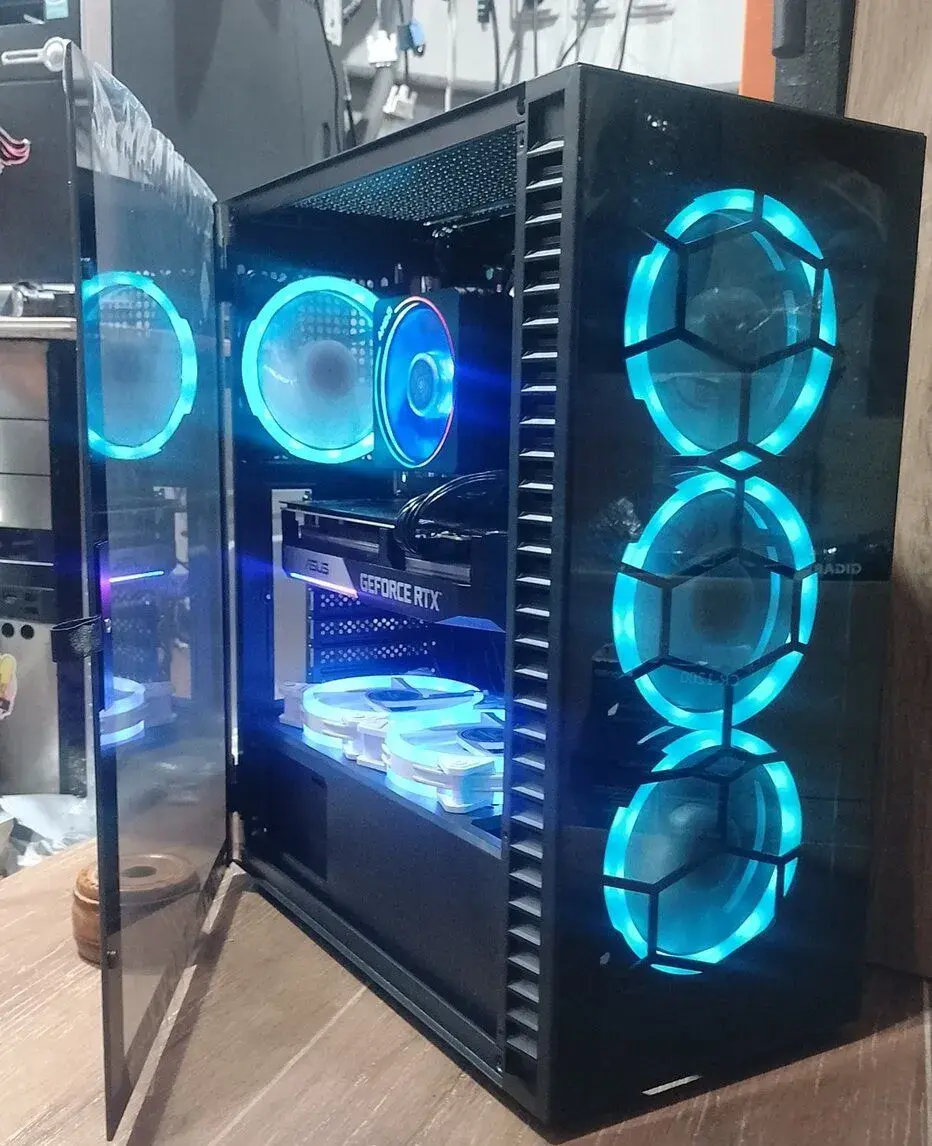 Herný PC-AM5- R5 8400F+RTX 3060 Ti 8G OC+32 GB DDR5+NVMe+WIN