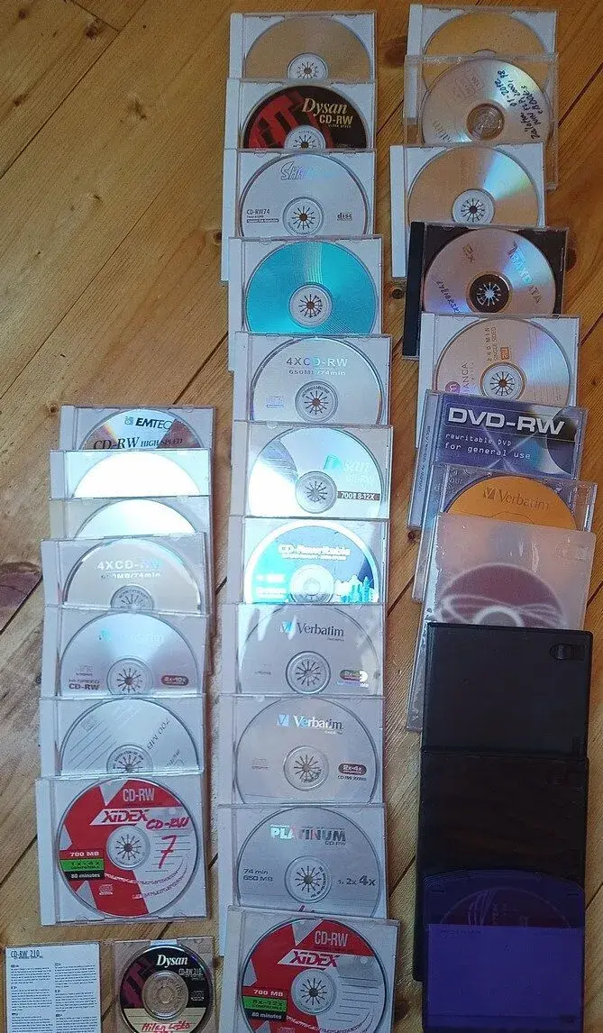 CD/DVD±RW médiá