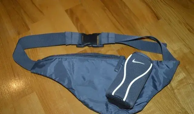 - bezecka ladvinka NIKE