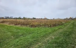 Pozemok o výmere 454 m2, schválený v Územnom pláne na stavbu